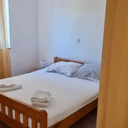 Apartment Time Out Tisno