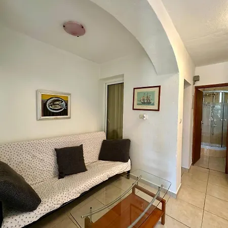 Time Out Apartment *