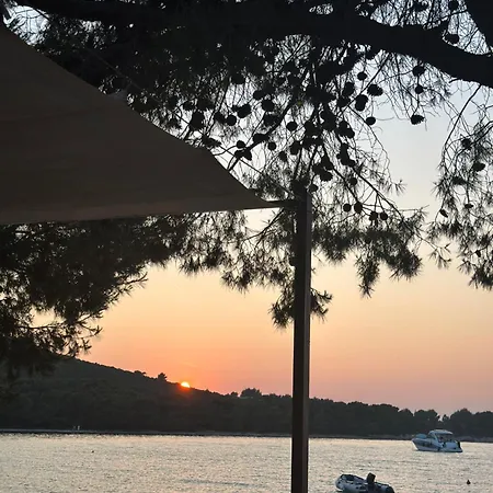 Time Out Apartament Tisno