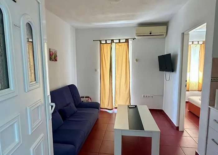 Time Out Appartement Tisno